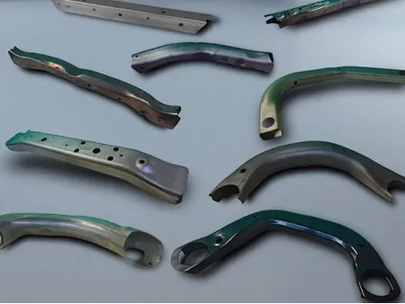 Elementy ramy pomocniczej formowane metodą hydroformowania